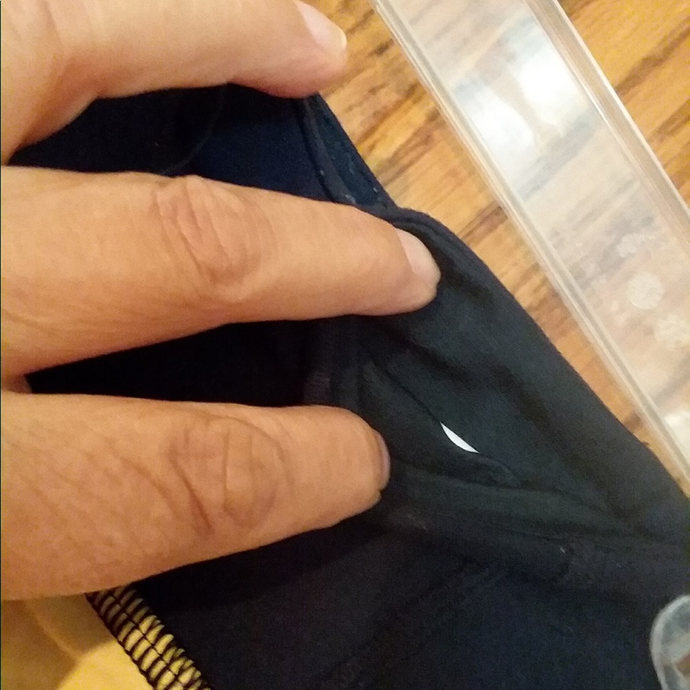 Lululemon leggings size 6 - Picture 4 of 4